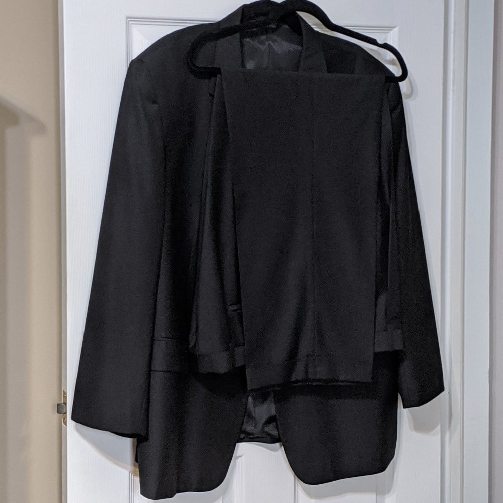 FELLINI UOMO Men's Black Three Button Suits